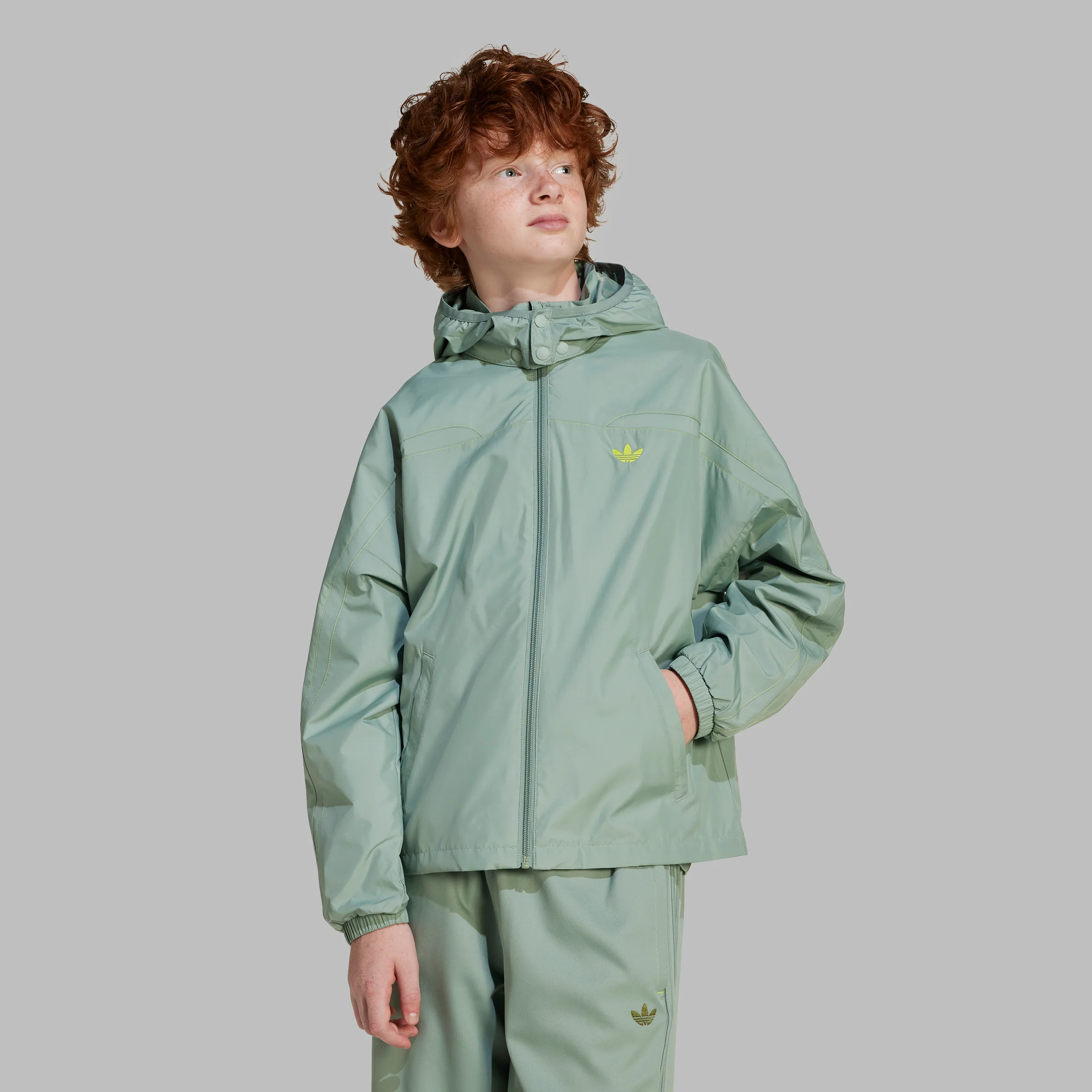 מעיל בשילוב קפוצ׳ון ולוגו - Image 8